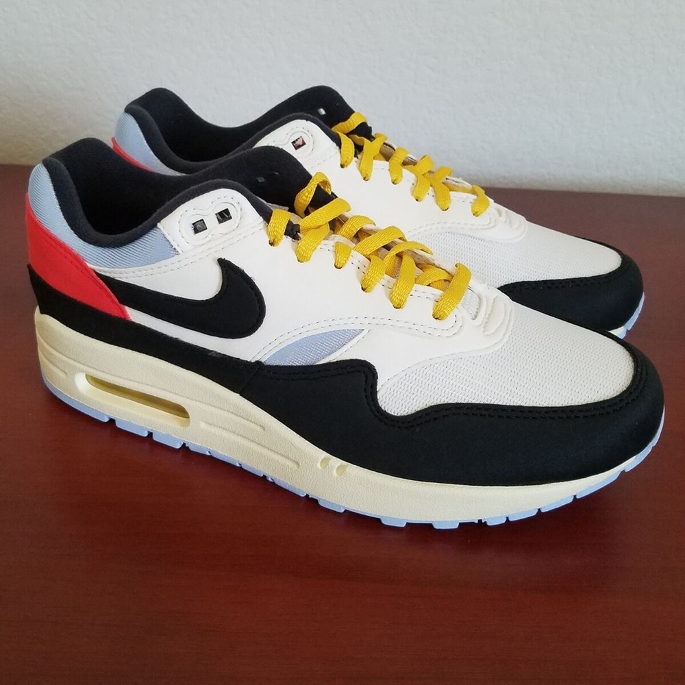 NWT Nike Air Max 1 Sail Royal Tint Womens 9